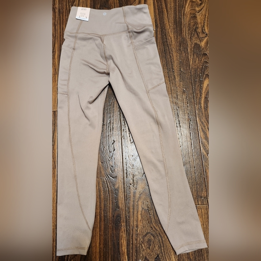 Victoria's Secret Sport Essential Leggings XS Short 24" Inseam Beige Cream